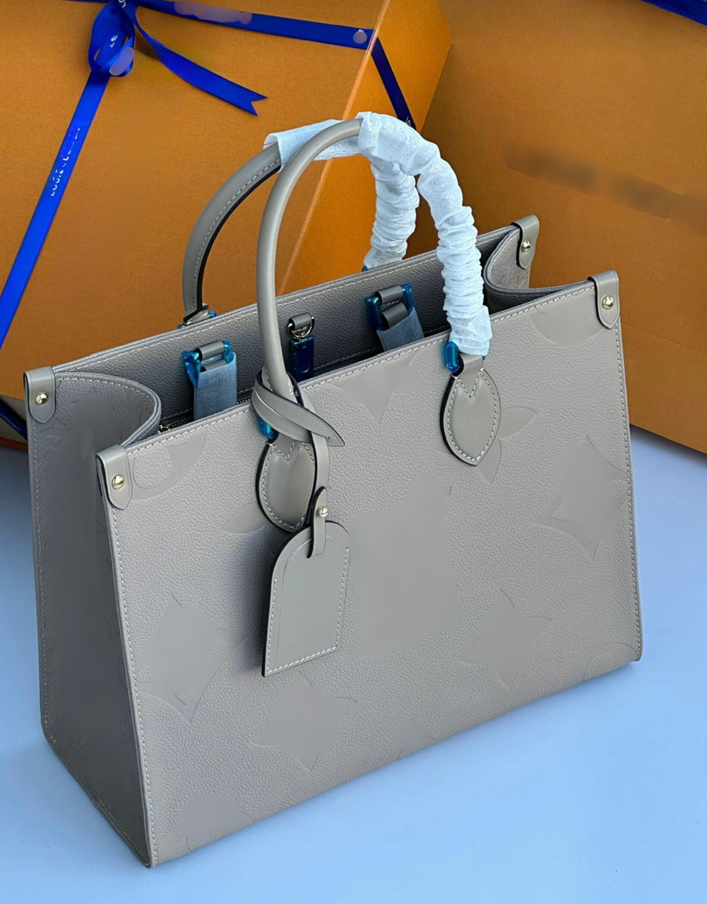 Minimalist and Elegant