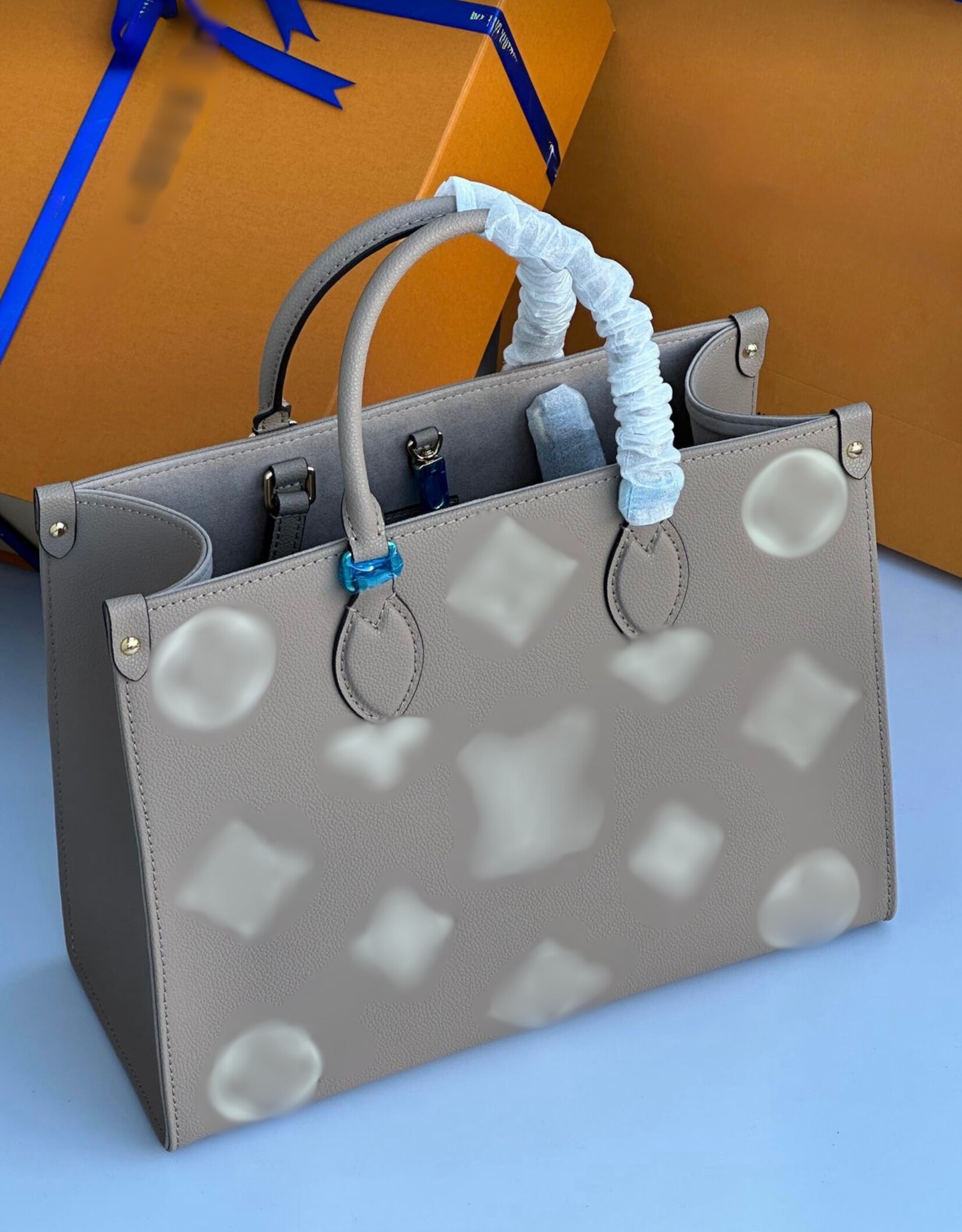 Minimalist and Elegant